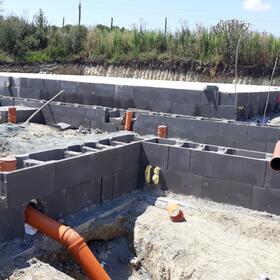 Ztracené bednění: Betonové bednicí tvarovky - délka 40 cm